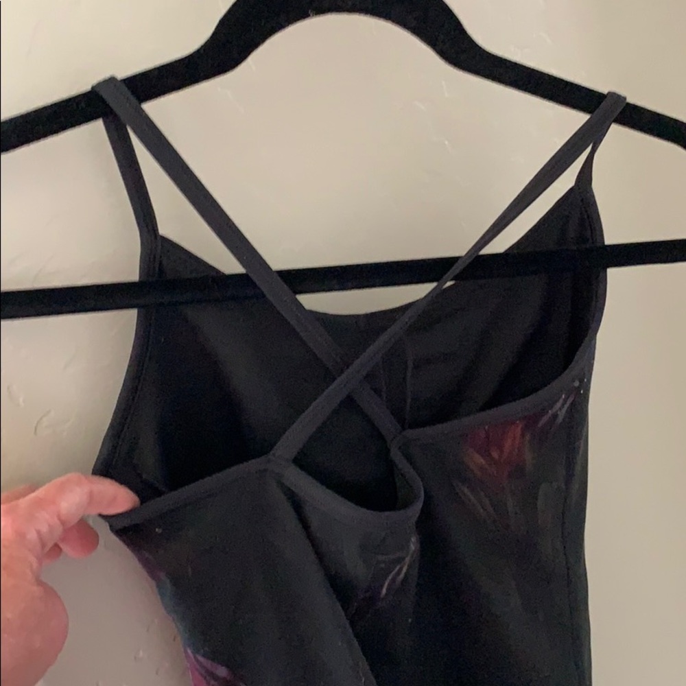 Lululemon tank top - Picture 3 of 4